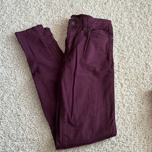 American Eagle maroon skinny jeans - Picture 1 of 5